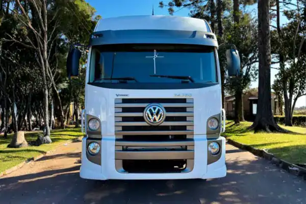vw 24.280 constellation leito teto alto 2021 automático chassi